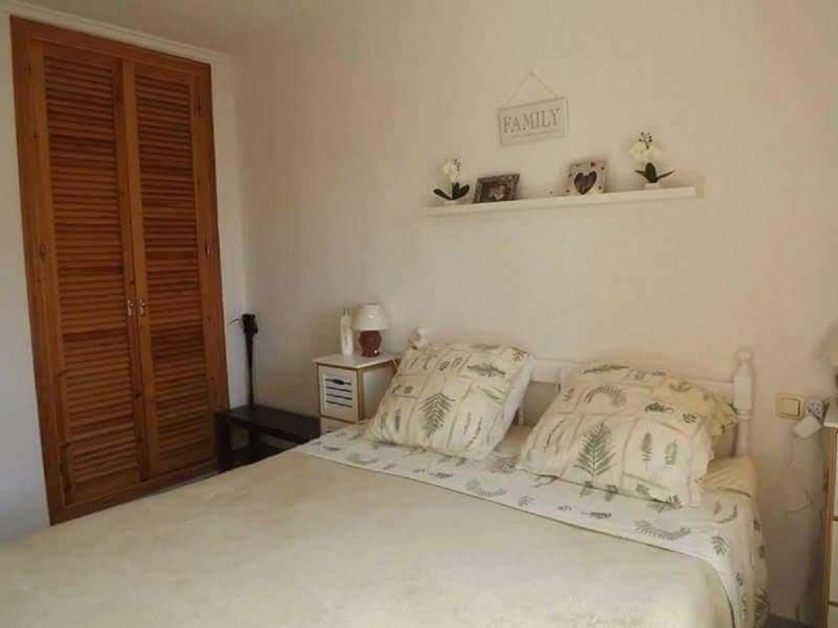 Cozy House Near La Mata Beach Торевьиа Экстерьер фото